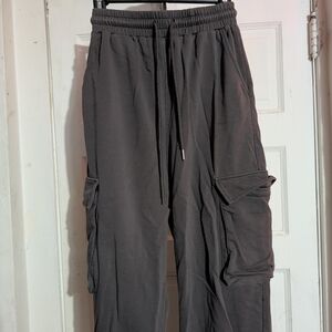 Olivaceous Gray Women's Cargo Pants